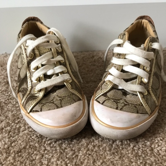 Coach Gold Logo Shoes - Picture 2 of 5